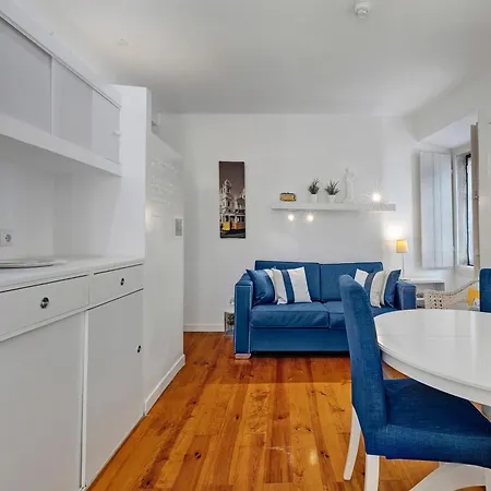 My Bica - Cozy And Perfect Location Apartment